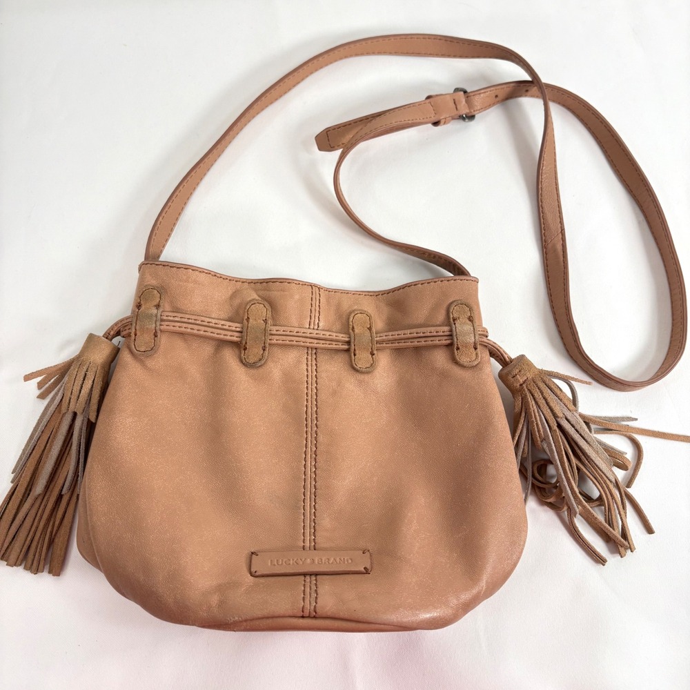 Lucky Brand Crossbody Bag‎ Tan Leather Tassel Drawstring Bucket Purse